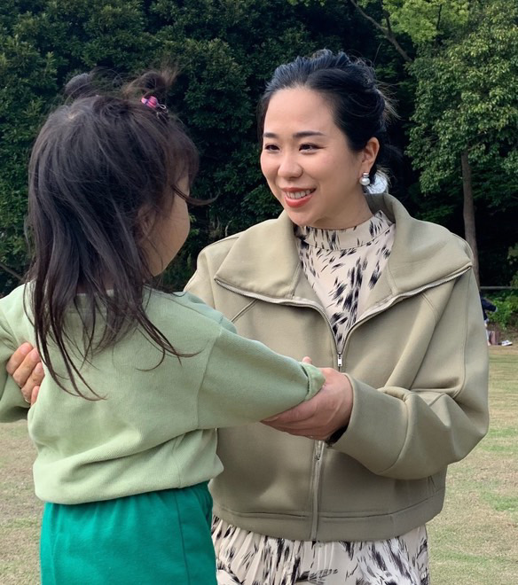 女性と女の子