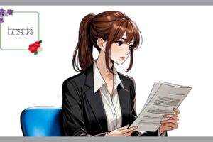 書類を手に持つ女性